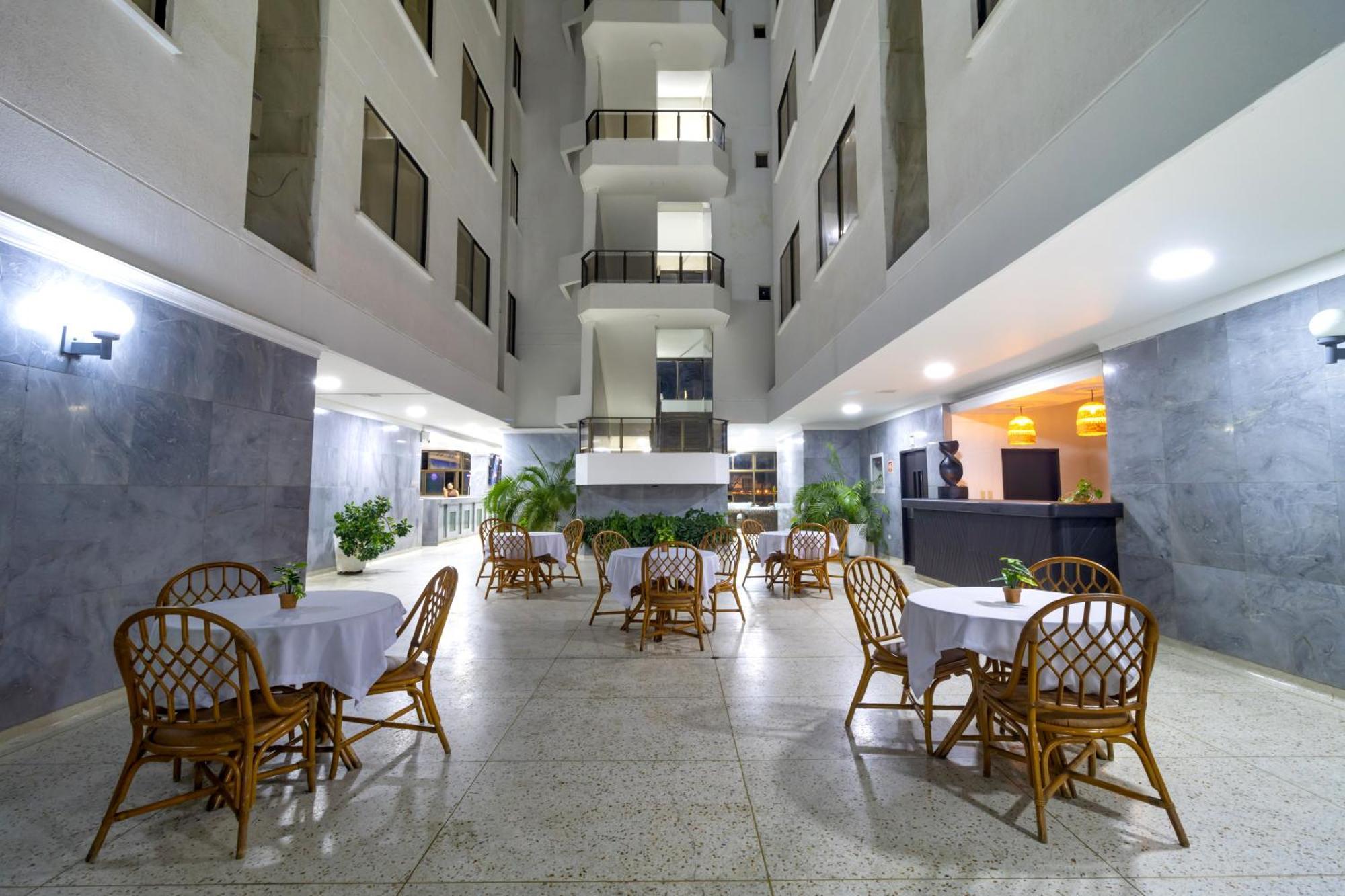 סנטה מרתה Hotel Axis Inn By Geh Suites מראה חיצוני תמונה
